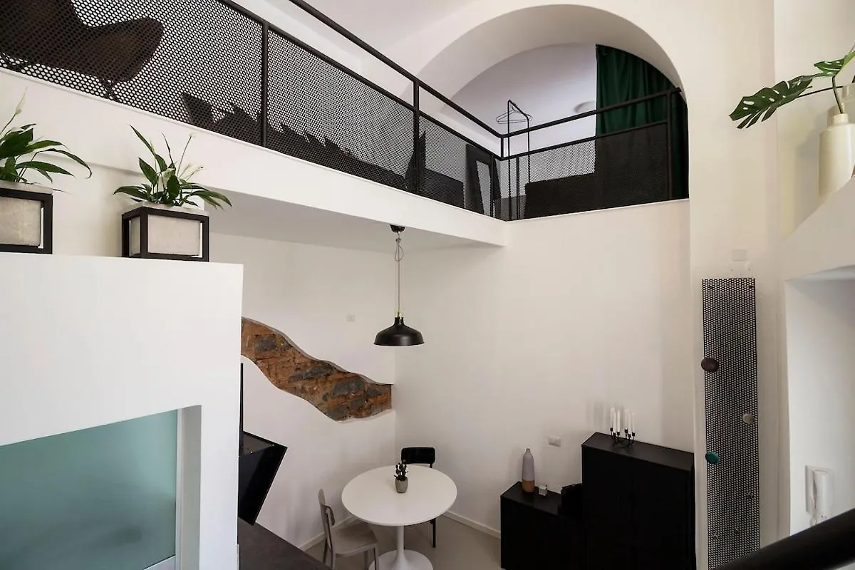 קטאניה My Private Corner By My Temporary Home 0*,